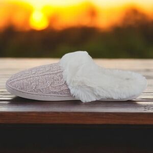 NEW!  Halston  memory foam slippers Size: 8 & 10